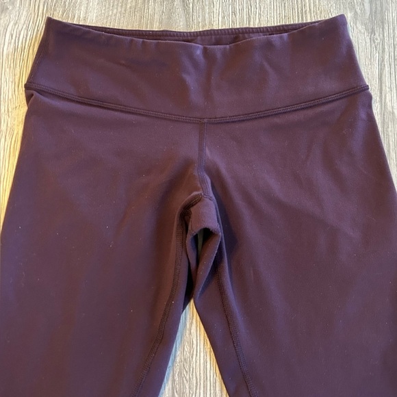 Lululemon Black Cherry Color Align Crop Leggings Size 6 W6AMPS Pilling **Read**. - Picture 4 of 13